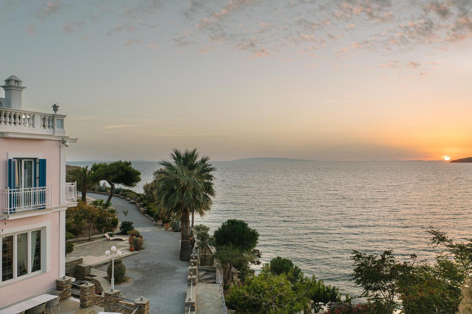 Aneroussa Beach Hotel Batsi  Exterior foto